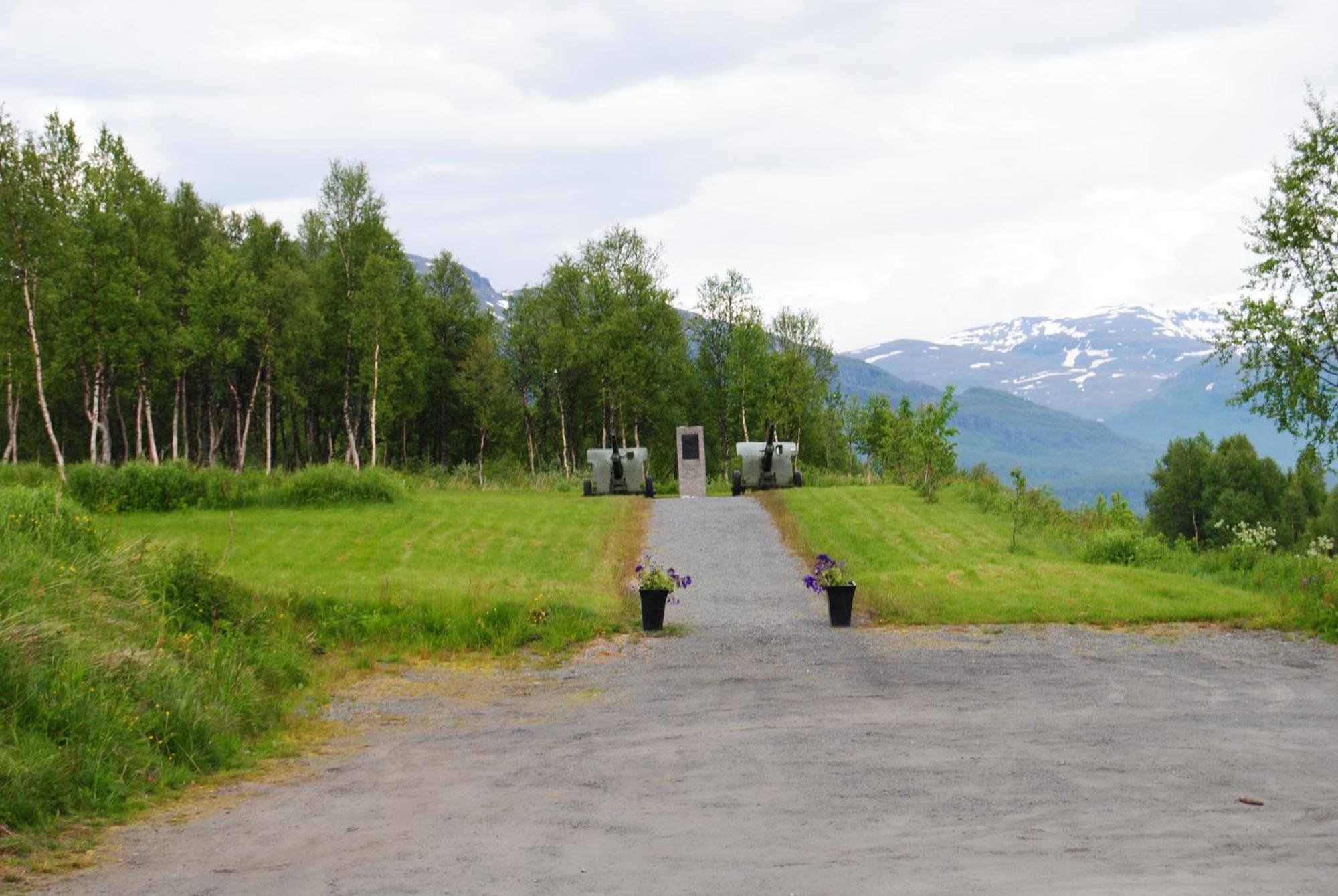 Villa Lapphaugen Turiststasjon à Tennevoll Extérieur photo